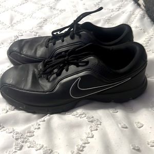 Mens black Nike golf sneakers home runs